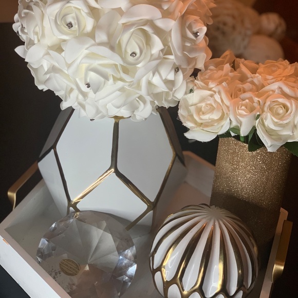 Perfect Centerpiece - Picture 3 of 4